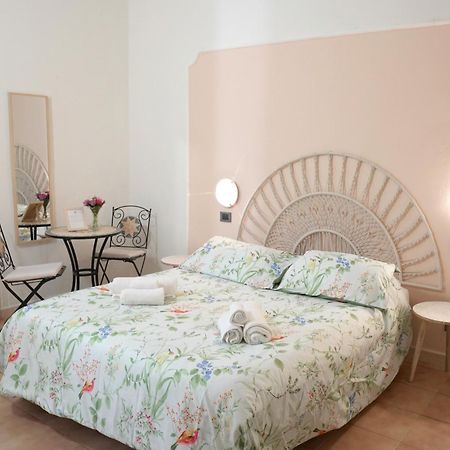 A Casa Di Mario E Nene Bed and Breakfast Viareggio Exteriör bild