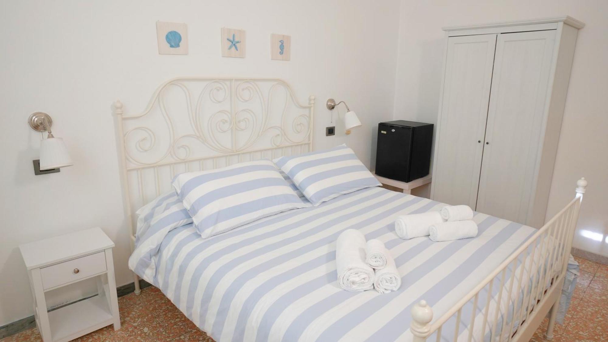 A Casa Di Mario E Nene Bed and Breakfast Viareggio Exteriör bild